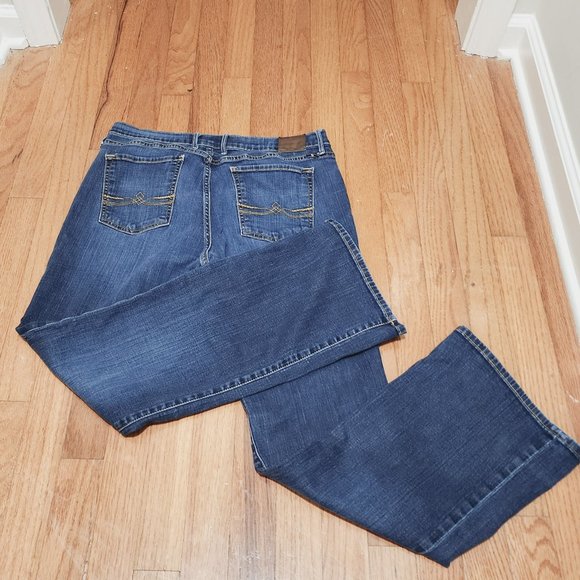 Lucky Brand Medium Blue Wash Sweet'n'Low Jeans Size 32/14 - Picture 6 of 6